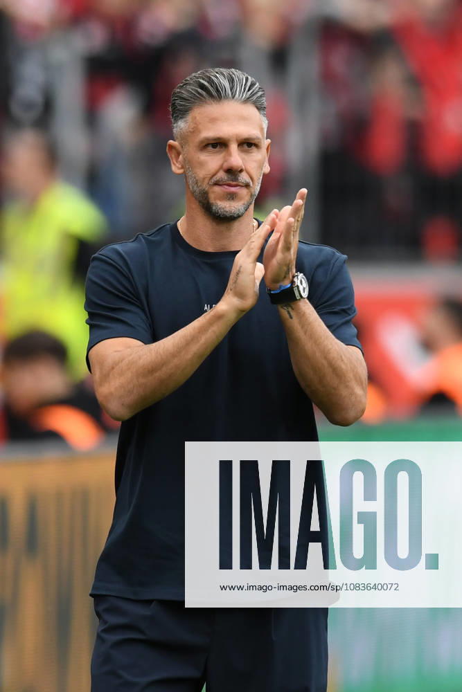 Trainer Martin Demichelis ( RB Leipzig ) feuert sein Team an. GER, Bayer 04 Leverkusen vs RB Leipzig, Fussball, Bundesliga, 4. Spieltag, Spielzeit 2026 2027, 20.09.2026 DFL REGULATIONS PROHIBIT ANY USE OF PHOTOGRAPHS AS IMAGE SEQUENCES AND OR QUASI-VIDEO GER, Bayer 04 Leverkusen vs RB Leipzig, Fussball, Bundesliga, 4. Spieltag, Spielzeit 2026 2027, 20.09.2026 Leverkusen