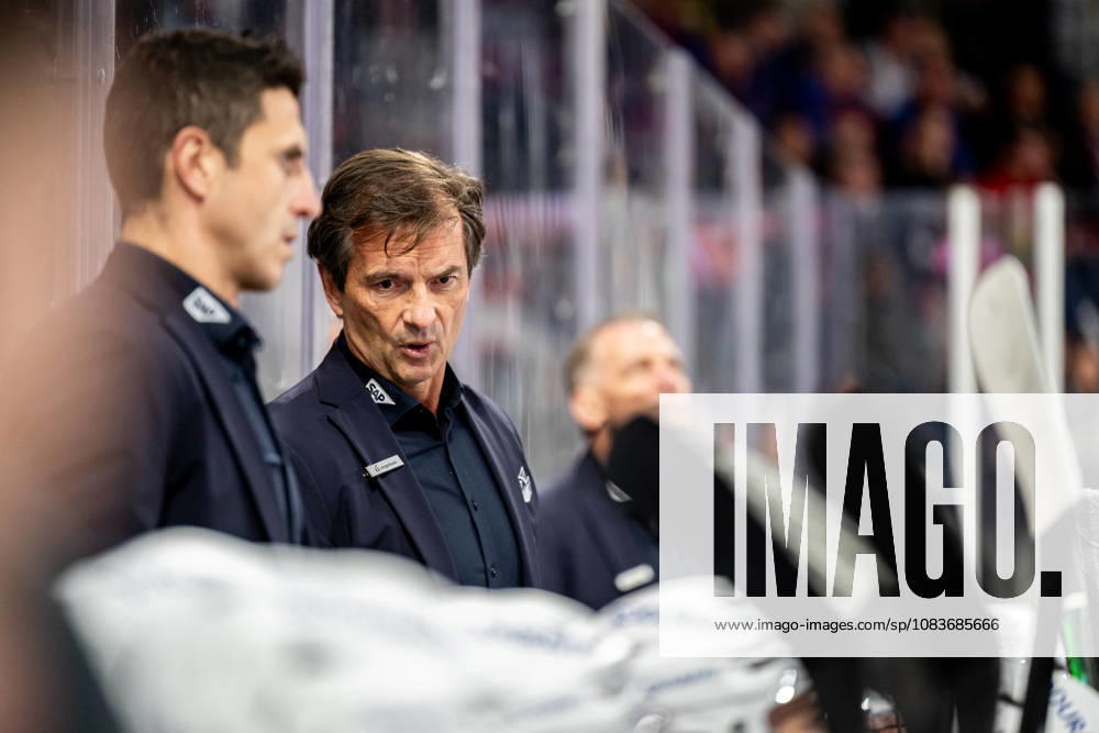 Dallas Eakins (Trainer, Coach, Headcoach, Adler Mannheim ), Nuernberg Ice Tigers vs. Adler Mannheim, Eishockey, Penny DEL, 3. Spieltag, 21.09.2026, Nuernberg Ice Tigers vs. Adler Mannheim, Eishockey, Penny DEL, 3. Spieltag