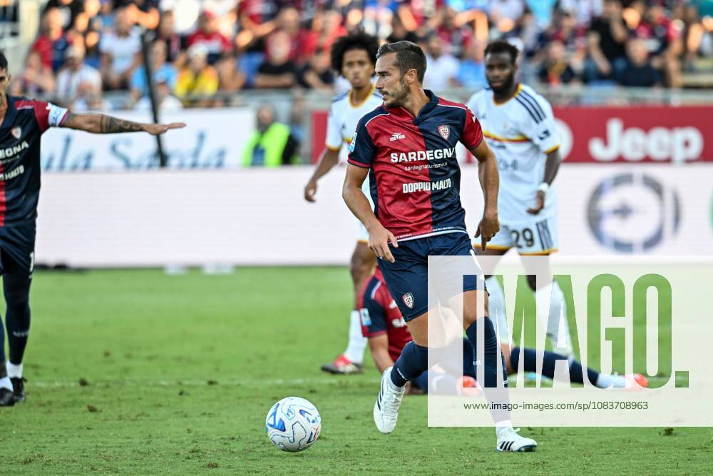 IPA88904918 - Harry Winks of Cagliari Calcio during the Cagliari Calcio vs. US Lecce Italian Serie A soccer match in Cagliari, Italy, on September 7, 2026