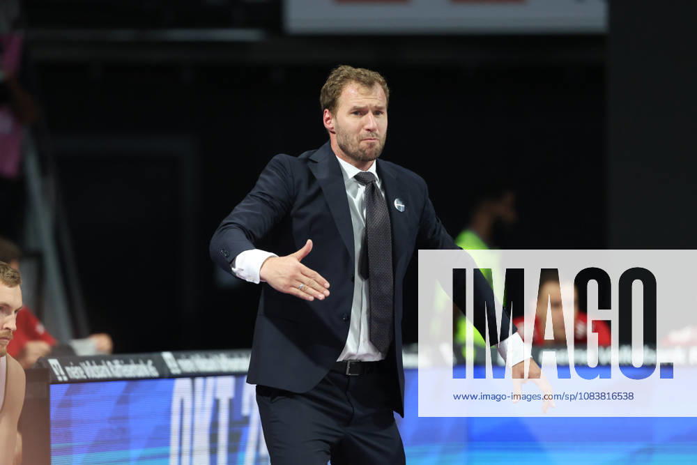Anton Gavel (FC Bayern Basketball, Chef-Trainer) gestikuliert, Emotionen, GER, FC Bayern Basketball vs. Alba Berlin, Basketball, easycredit Basketball Bundesliga, 23.Spieltag, Saison 2026 2027, 26.09.2026, GER, FC Bayern Basketball vs. Alba Berlin, Basketball, easycredit Basketball Bundesliga, 23.Spieltag, Saison 2026 2027, 26.09.2026 Muenchen
