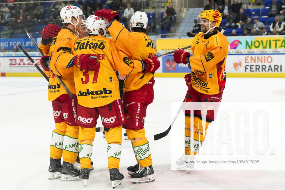 Quinto, Gottardo Arena, NL: HC AmbrÃ¬-Piotta v SCL Tigers: SCL Tigers celebrates their second goal Quinto Gottardo Arena Ticino Switzerland