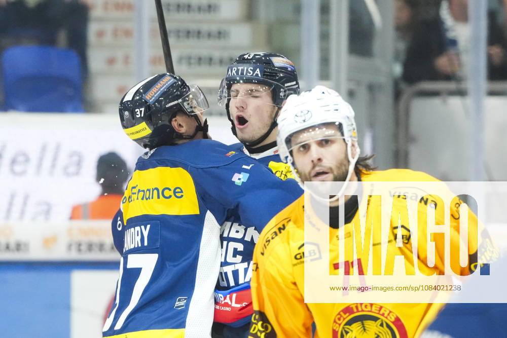 Quinto, Gottardo Arena, NL: HC Ambrì-Piotta v SCL Tigers: 43 Tim Muggli (Ambri) celebrates his first NL goal with 37 Lukas Landry (Ambri) Quinto Gottardo Arena Ticino Switzerland