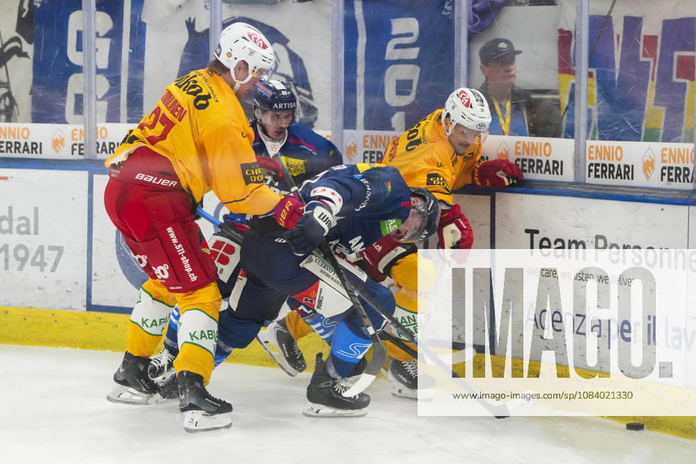 Quinto, Gottardo Arena, NL: HC Ambrì-Piotta v SCL Tigers: 17 Miles Muller (Ambri) against 28 Dario Allenspach (Tigers) and 27 Santtu Kinnunen (Tigers) Quinto Gottardo Arena Ticino Switzerland