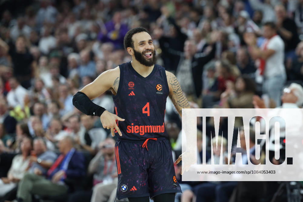 Duane Washington Jr. (FC Bayern Basketball, 04) bejubelt einen Treffer, Jubel, Emotionen, GER, FC Bayern Basketball vs. Partizan Mozzart Bet Belgrad, Basketball, Euroleague, 3. Spieltag, Saison 2026 2027, 02.10.2026, GER, FC Bayern Basketball vs. Partizan Mozzart Bet Belgrad, Basketball, Euroleague, 3. Spieltag, Saison 2026 2027, 02.10.2026 Muenchen