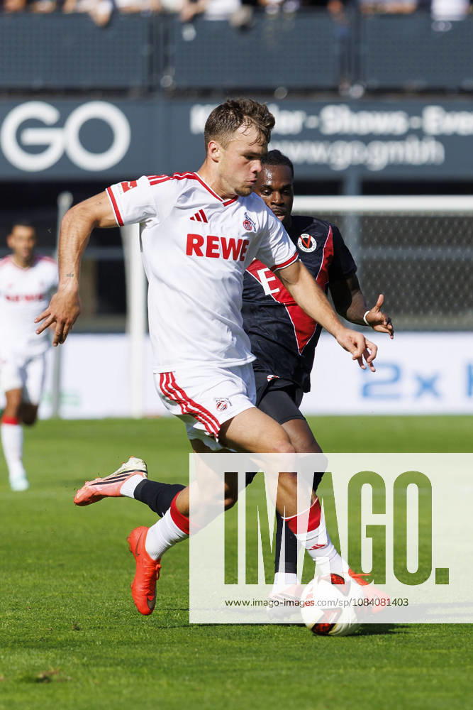Thijs Dallinga (1. FC Köln, 27) during the friendly match between FC Viktoria Köln vs. 1. FC Köln at the Sportpark Hoehenberg on October 3, 2026 in Koeln, Germany. DFL REGULATIONS PROHIBIT ANY USE OF PHOTOGRAPHS AS IMAGE SEQUENCES AND OR QUASI-VIDEO. Nordrhein-Westfalen Germany