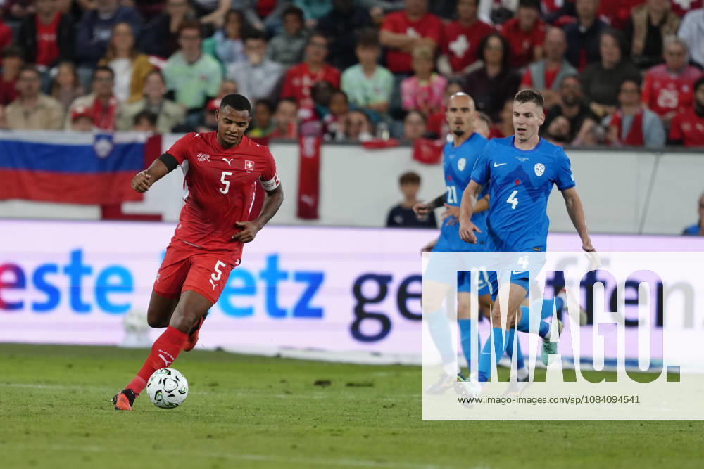 Manuel Akanji (5 SUI) against Mark Zabukovnik (4 SLO) during the UEFA Nations League match between Switzerland and Slovenia at thermoplan arena on October 03, 2026 in Luzern, Switzerland.