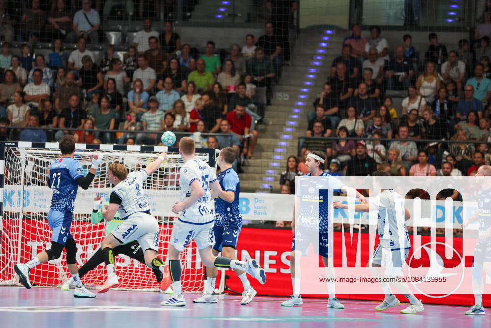 Lukas Hutecek (TBV Lemgo Lippe, 2) mit einem Wurf GER, TVB Stuttgart vs. TBV Lemgo Lippe, Handball, Opel Handball-Bundesliga, 6. Spieltag, Spielzeit 2026 2027, 04.10.2026 GER, TVB Stuttgart vs. TBV Lemgo Lippe, Handball, Opel Handball-Bundesliga, 6. Spieltag, Spielzeit 2026 2027, 04.10.2026 Stuttgart