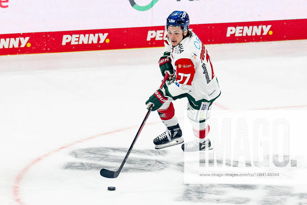 Luke Toporowski (Augsburger Panther, 77) GER, EHC Red Bull Muenchen vs. Augsburger Panther, DEL, Saison 2026 2027, 6. Spieltag, 04.10.2026. Foto: HMB Media Franz Feiner