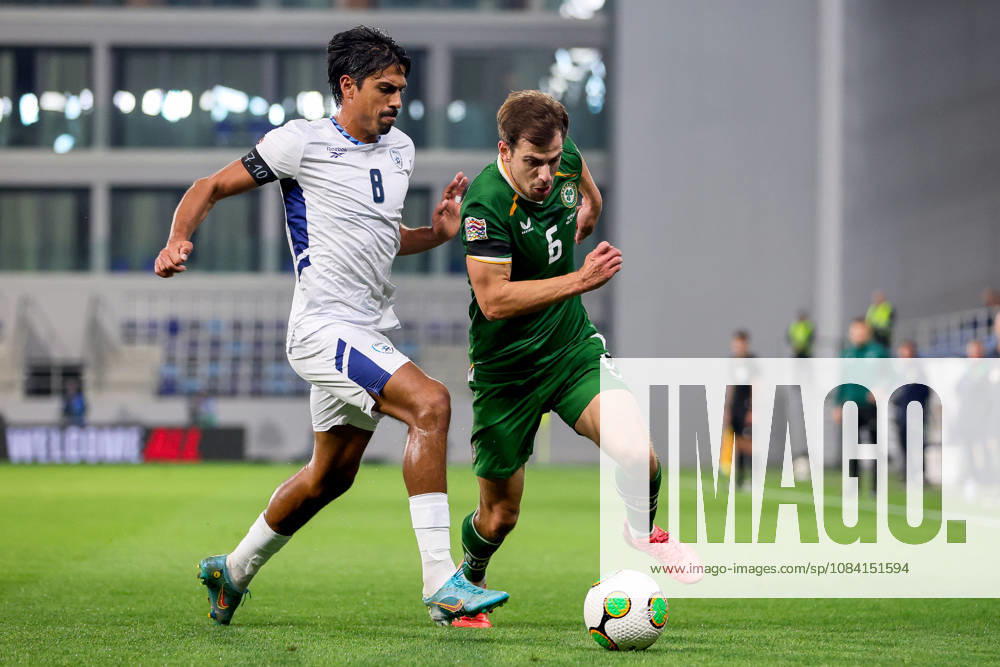 UEFA Nations League Group Stage, TSC Arena, BaÄka Topola, Serbia 4 10 2026 Republic of Ireland vs Israel Ireland s Jayson Molumby is pressured by Israel s Dor Peretz Jayson Molumby is pressured by Dor Peretz 4 10 2026