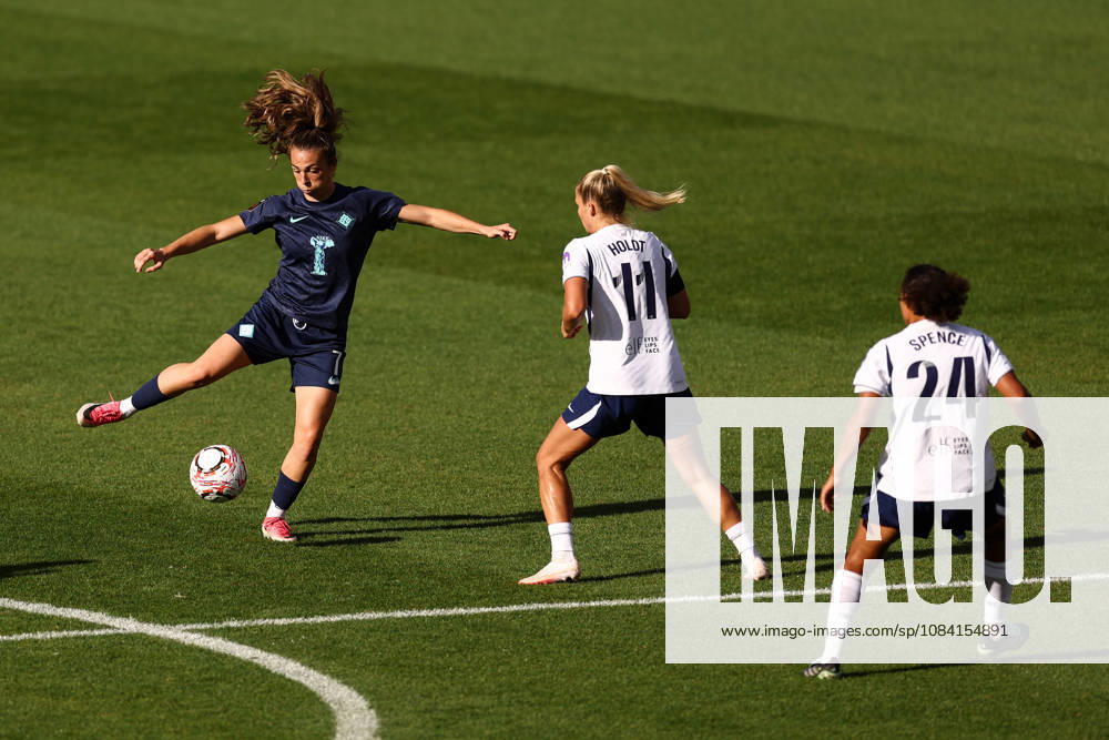 Tottenham Hotspur v London City Lionesses 04 October 2026, London - Women s Super League - Tottenham Hotspur v London City Lionesses - Lucia Corrales of London City Lionesses - Photo: Jacques Feeney Offside. London UK
