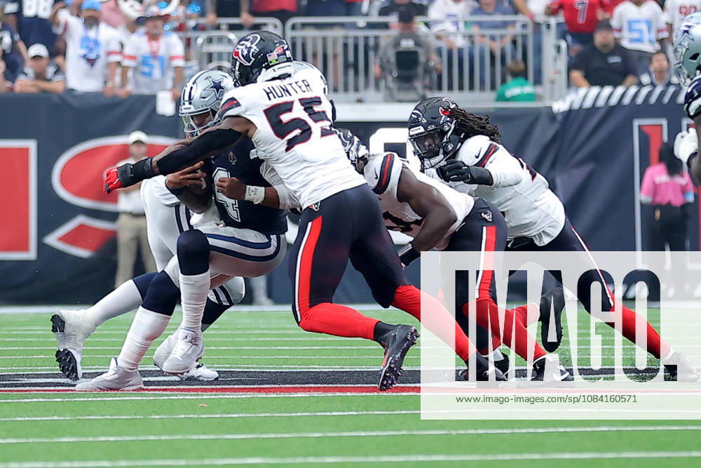 Houston, Texas, U.S: Houston Texans defensive end Danielle Hunter (55) sacks Dallas Cowboys quarterback Dak Prescott (4) during the second quarter of the NFL, American Football Herren, USA regular season game between the Houston Texans and the Dallas Cowboys at Reliant Stadium in Houston, TX on October 4, 2026. Houston U.S - ZUMAw137 20261004_aap_w137_100
