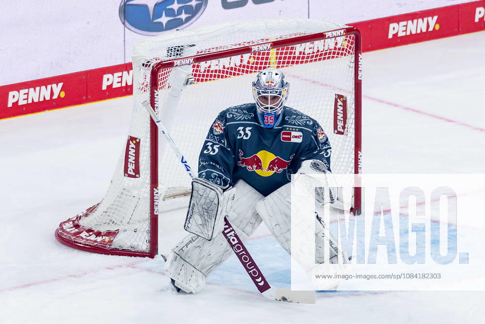 Mathias Niederberger (Torwart, EHC Red Bull Muenchen, 35) GER, EHC Red Bull Muenchen vs. Augsburger Panther, DEL, Saison 2026 2027, 6. Spieltag, 04.10.2026. Foto: HMB Media Franz Feiner