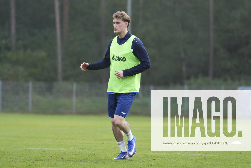 Deutschland: Fussball, Trainingseinheit, 3. Liga, Saison 2026-2027, NVB-Campus, SV Meppen, Dienstag, 06.10.2026, Vormittagstraining: Tony Rölke als Gastspieler beim Meppener Training des Drittligisten