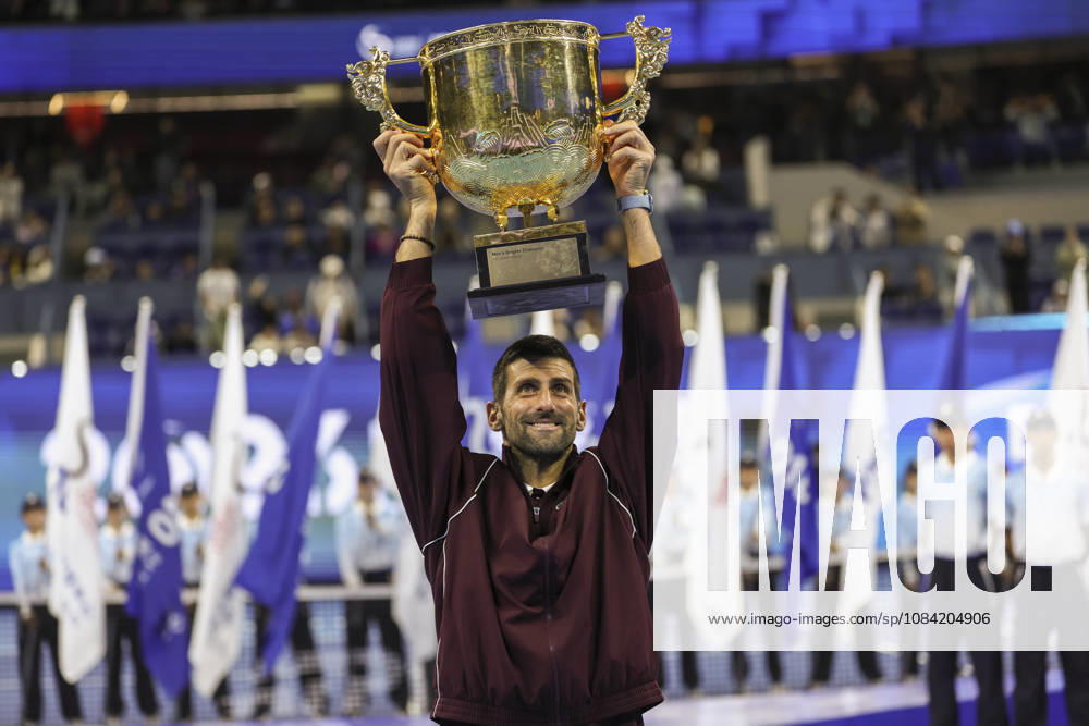 (261006) -- BEIJING, Oct. 6, 2026 -- Novak Djokovic of Serbia holds up the champion trophy during the awarding ceremony for the men s singles final at 2026 China Open tennis tournament in Beijing, China, Oct. 6, 2026. ) (SP)CHINA-BEIJING-TENNIS-CHINA OPEN-MEN S SINGLES-AWARDING CEREMONY(CN) BaixXuefei