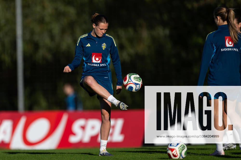 Sofia Reidy of the Swedish women s national football team during a training session on October 6, 2026 in Stockholm. Photo: Emma Wallskog BILDBYRAN kod EW EW0714 fotboll football soccer fotball vm-kval kval fifa womens world cup qualifier qualifier träning practice training sverige sweden dam bbeng