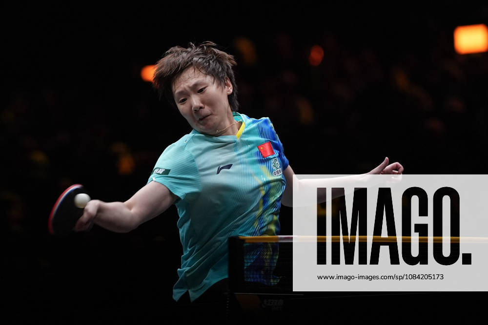 (261006) -- BEIJING, Oct. 6, 2026 -- Wang Manyu of China hits a return during the women s singles round of 32 match against Manika Batra of India at 2025 World Table tennis, Tischtennis (WTT) China Smash in Beijing, China, Oct. 6, 2026. ) (SP)CHINA-BEIJING-TABLE TENNIS-WTT-CHINA SMASH-WOMEN S SINGLES (CN) XiexHan