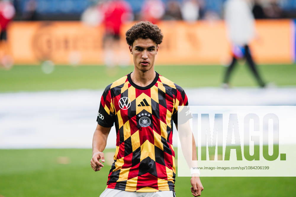 U21, U 21 EM-Qualifikation: Deutschland - Georgien, 06.10.2026 Noah Darvich (Deutschland, 17); Fußball, EM-Qualifikation U 21, 10. Spieltag: Deutschland vs. Georgien am 06.10.2026, Bielefeld DFB REGULATIONS PROHIBIT ANY USE OF PHOTOGRAPHS AS IMAGE SEQUENCES AND OR QUASI-VIDEO.