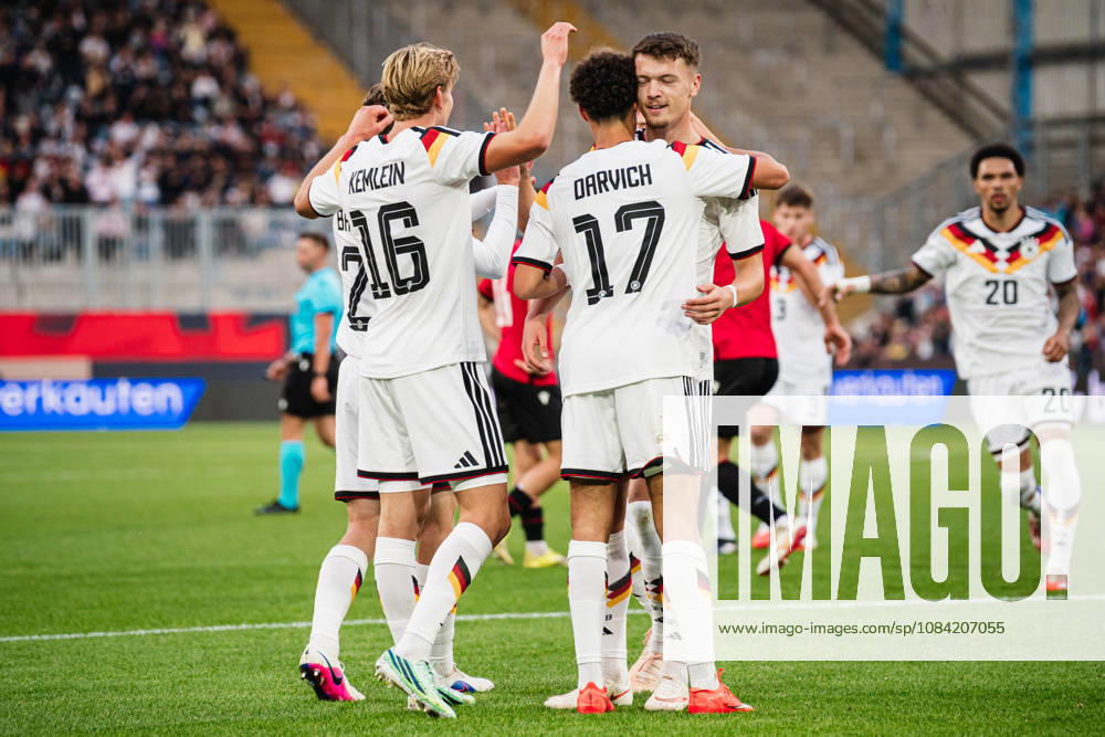 U21, U 21 EM-Qualifikation: Deutschland - Georgien, 06.10.2026 TOR, JUBEL zum 1:0 durch Noah Darvich (Deutschland, 17), hier mit Aljoscha Kemlein (Deutschland, 16) und Dženan PejÄinović (Deutschland, 11); Fußball, EM-Qualifikation U 21, 10. Spieltag: Deutschland vs. Georgien am 06.10.2026, Bielefeld DFB REGULATIONS PROHIBIT ANY USE OF PHOTOGRAPHS AS IMAGE SEQUENCES AND OR QUASI-VIDEO.