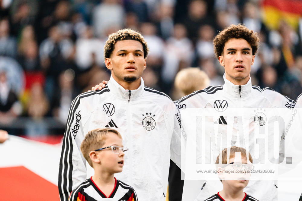Deutschland: U21, U 21 EM-Qualifikation 2026 2027, Deutschland U21 vs. Georgien U21, Nationalmannschaft, DFB Länderspiel Dienstag 27.03.2026, Schüco Arena, Bielefeld Paris Brunner Noah Darvich Nationalhymne