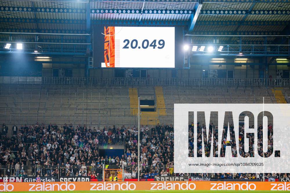 Fußball, 2026 2027, U21, U 21 EM-Qualifikation, Deutschland - Georgien: Zuschauerzahl auf der Anzeigetafel. Es ist das U21-Spiel mit der höchsten Zuschauerzahl jemals