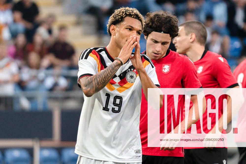 Deutschland: U21, U 21 EM-Qualifikation 2026 2027, Deutschland U21 vs. Georgien U21, Nationalmannschaft, DFB Länderspiel Dienstag 27.03.2026, Schüco Arena, Bielefeld Paris Brunner Frust Ärger Emotionen Traurig