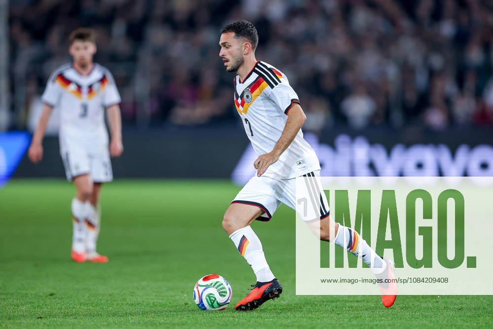 Fußball, U21, U 21 Länderspiel, Deutschland - Georgien, Qualifikation U21-EM 2027, Almstadion (Bielefeld): Arijon Ibrahimovic (U21 GER 07) DFB regulations prohibit any use of photographs as image sequences and or quasi-video. Nordrhein-Westfalen Deutschland