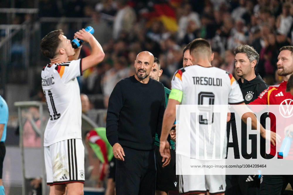 Deutschland: U21, U 21 EM-Qualifikation 2026 2027, Deutschland U21 vs. Georgien U21, Nationalmannschaft, DFB Länderspiel Dienstag 27.03.2026, Schüco Arena, Bielefeld Tor zum 2:0 durch Dzenan Pejcinovic Jubel Freude Emotionen Torjubel Antonio di Salvo (Cheftrainer)