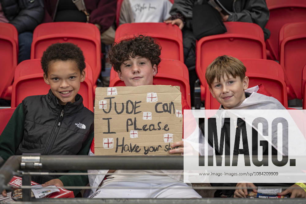 6th October 2026; Wembley Stadium, London, England; UEFA Nations League Football, England versus Czech Republic; A young England fan holds up his sign asking for Jude Bellinghams shirt GodfreyxPitt