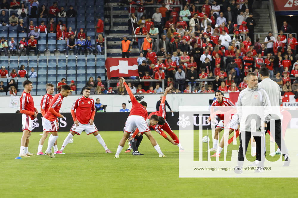 Nordmazedonien beim Aufwärmen vor Spielbeginn , Schweiz, UEFA , Nations League, Matchday 4, Schweiz vs. Nordmazedonien, 06.10.2026, Luzern Swissporarena Schweiz