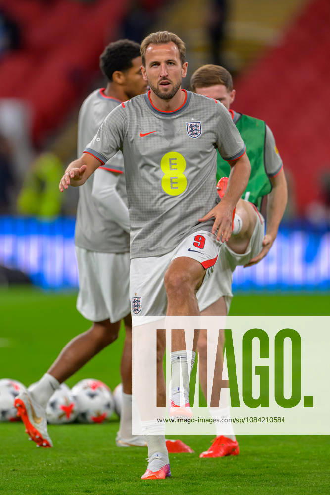 LONDON, ENGLAND OCTOBER 06 - Harry Kane of England during pre game warm up before the UEFA Nations League game between England and Czechia at Wembley Stadium on October 06, 2026 in London, England. (Photo by Keeran Marquis Sports Press Photo)