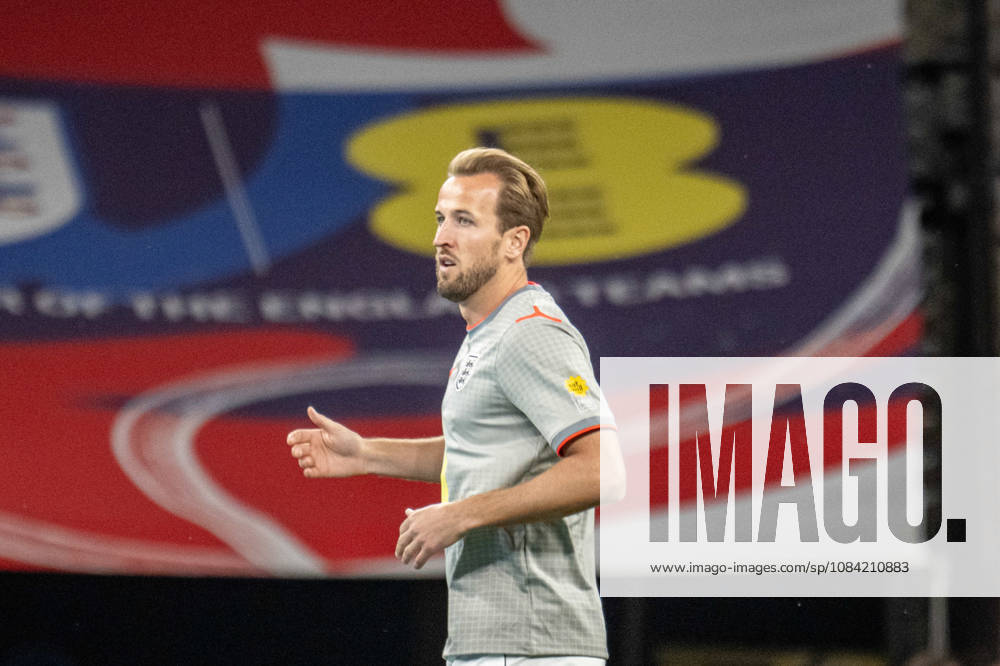Fussball Nations League, England - Tschechien. Harry Kane (England) vor dem Spiel gegen Tschechien beim Aufwärmen. London