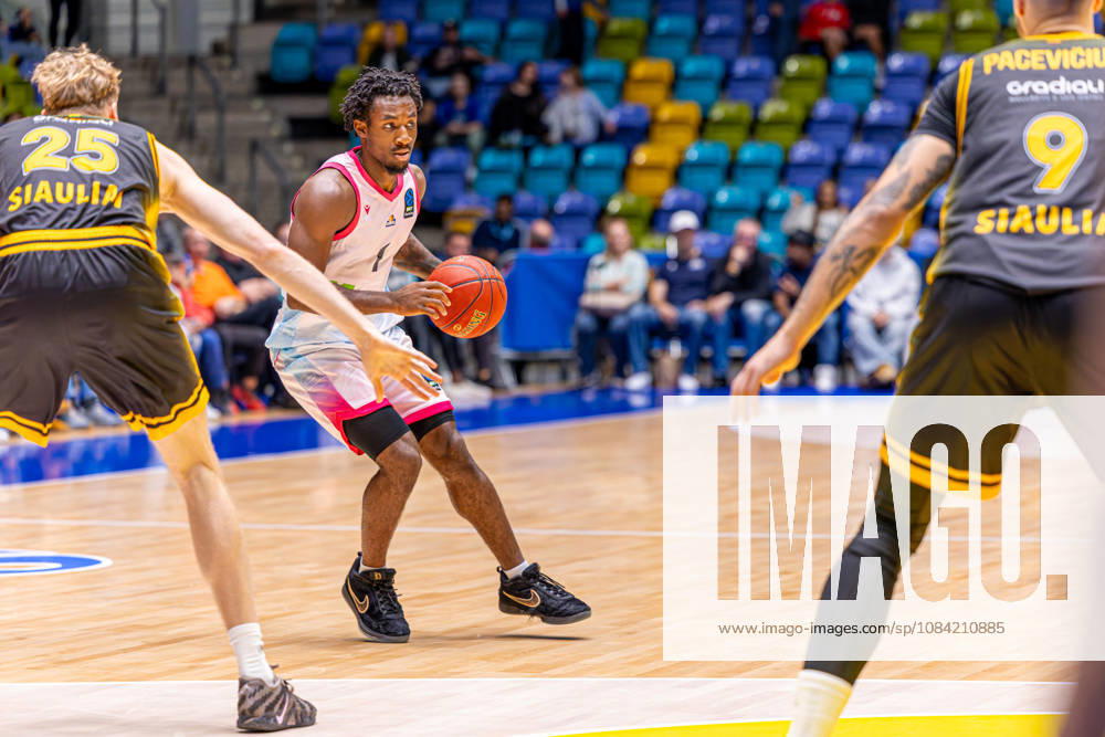 Isaiah Swope (Skyliners Frankfurt, 1) with ball during the BKT EuroCup 2026 27, match between Frankfurt Skyliners vs. BC Siauliai at Suewag Energie Arena on October 6, 2026 in Frankfurt am Main, Germany. Hessen Germany