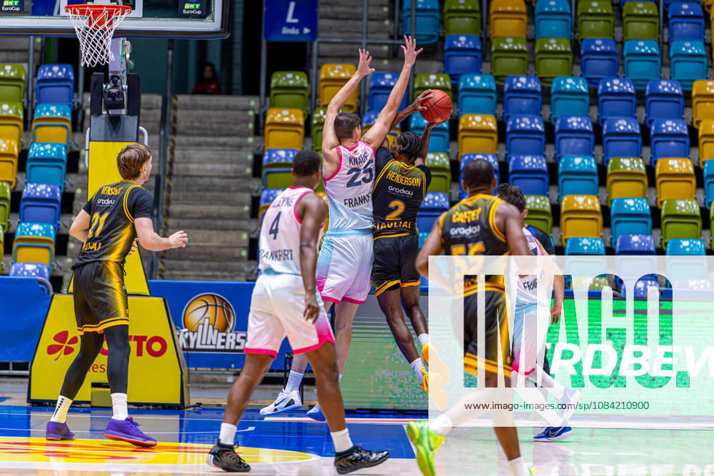 Cedric Henderson (BC Siauliai, 2) with ball during the BKT EuroCup 2026 27, match between Frankfurt Skyliners vs. BC Siauliai at Suewag Energie Arena on October 6, 2026 in Frankfurt am Main, Germany. Hessen Germany
