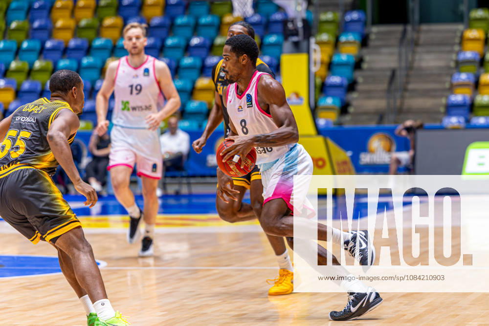 William Christmas (Skyliners Frankfurt, 8) with ball during the BKT EuroCup 2026 27, match between Frankfurt Skyliners vs. BC Siauliai at Suewag Energie Arena on October 6, 2026 in Frankfurt am Main, Germany. Hessen Germany