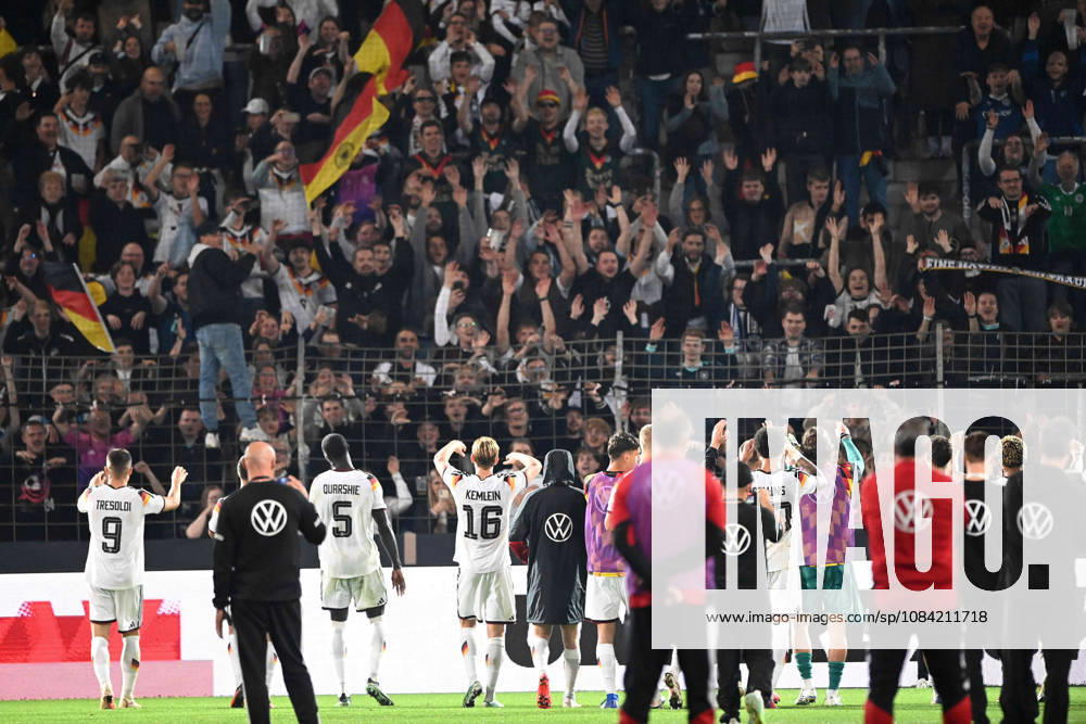 Schlussjubel, Jubel, jubeln, Freude, cheers, Deutschland, Fussball Laenderspiel, U21, U 21 EM-Qualifikation, Deutschland - Georgien 2-0 am 06.10.2026, Schueco-Arena Bielefeld, Â