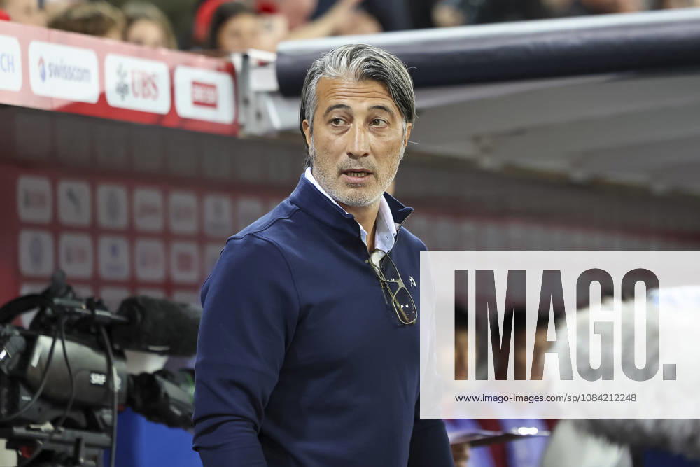 Murat Yakin (Schweiz, Trainer) vor Spielbeginn , Schweiz, UEFA , Nations League, Matchday 4, Schweiz vs. Nordmazedonien, 06.10.2026, Luzern Swissporarena Schweiz