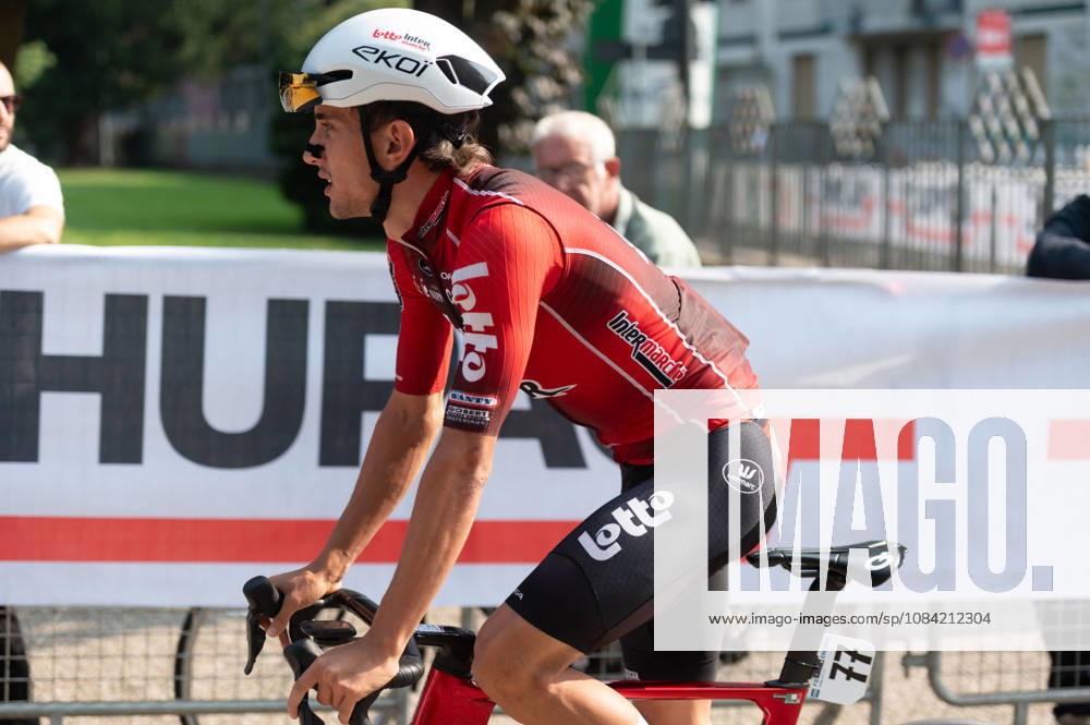 IPA89374872 - Simone Gualdi, LOTTO INTERMARCHE, at the start of the 2026 Tre Valli Varesine in Busto Arsizio, Italy, on October 6, 2026
