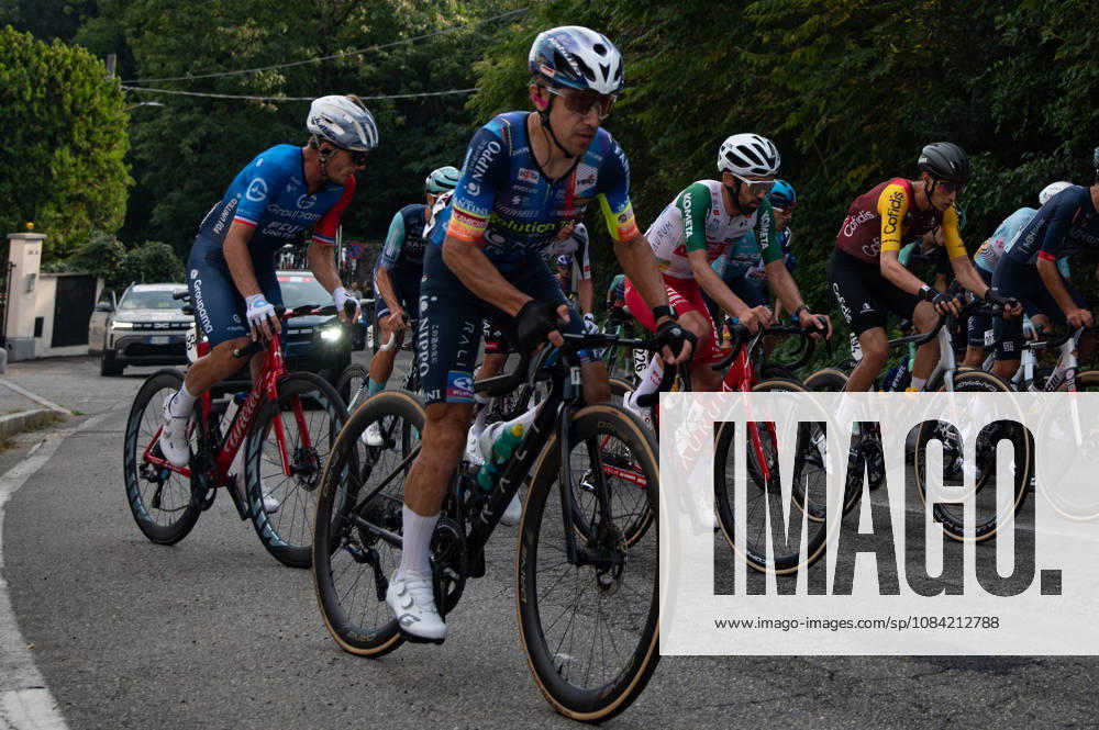 IPA89375176 - Domenico Pozzovivo, SOLUTION TECH NIPPO RALI, during the 2026 Tre Valli Varesine in Varese, Italy, on October 6, 2026