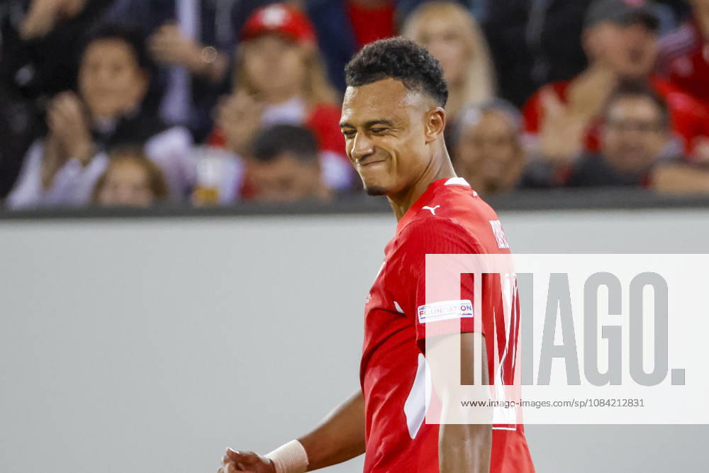 Dan Ndoye (Schweiz, 11), Mimik, Gesichtsausdruck, Emotion , Schweiz, UEFA , Nations League, Matchday 4, Schweiz vs. Nordmazedonien, 06.10.2026, Luzern Swissporarena Schweiz