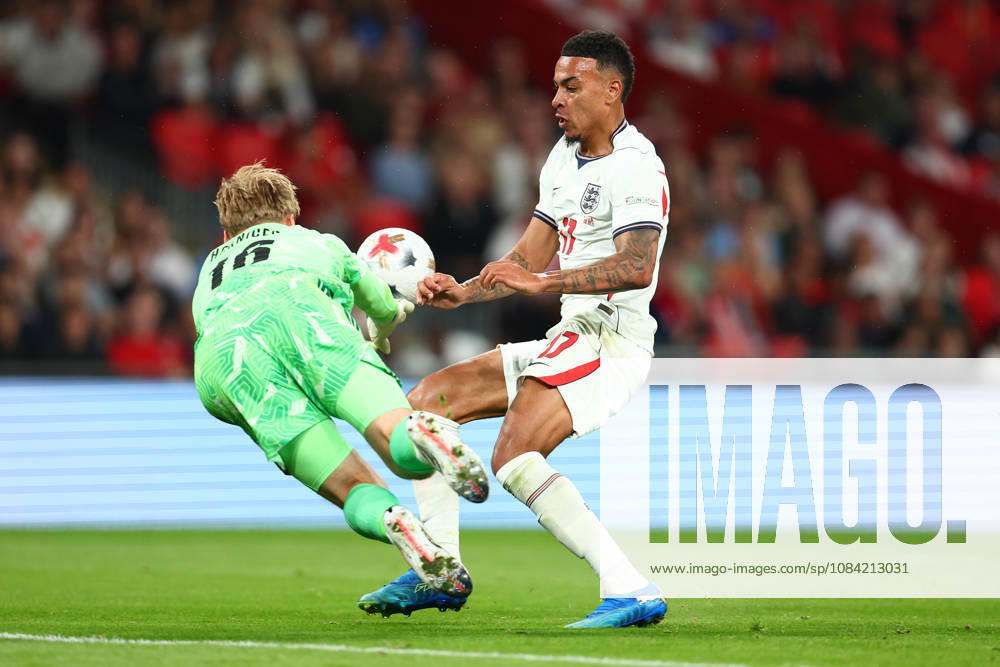 London, England, 6th October 2026. Lukas Hornicek of Czechia and Morgan Rogers of England challenge for the ball during the England vs Czech Republic UEFA Nations League match at Wembley Stadium, London. Picture credit should read: Paul Terry Sportimage . SPI_014_PT_England__Czechia SPI-5055-0014