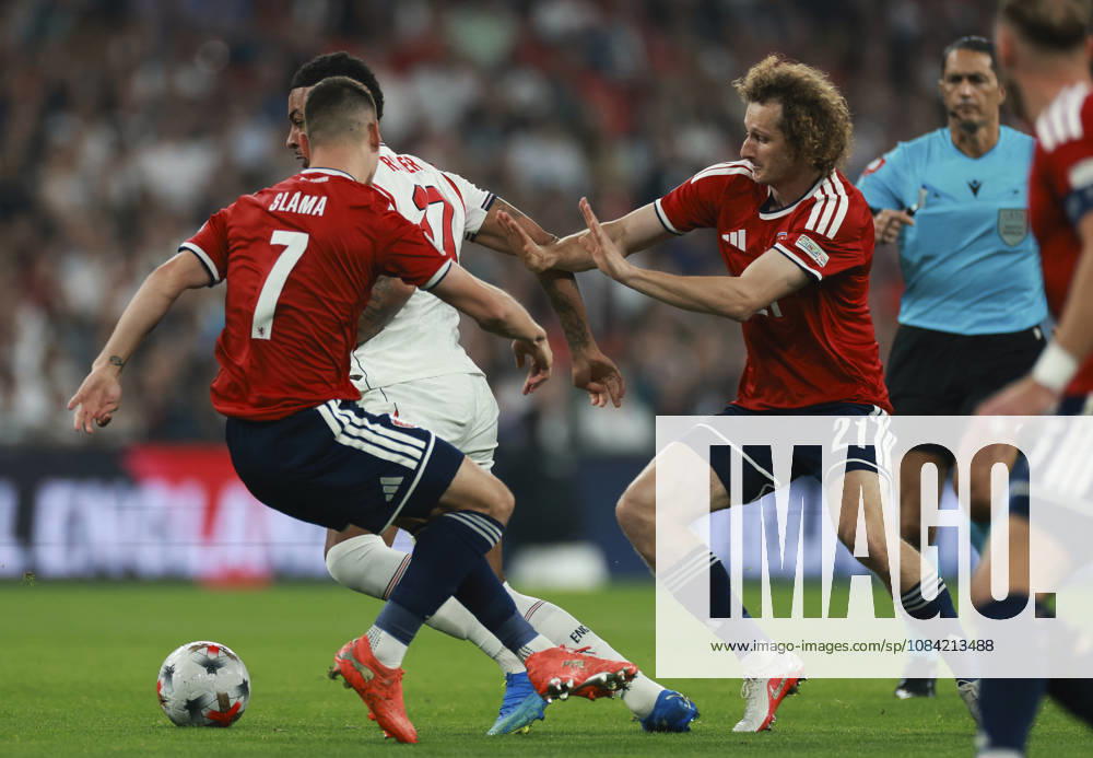 England v Czech Republic, UEFA Nations League, League A - Group 3 London, UK: England v Czech Republic, UEFA Nations League, League A - Group 3, Wembley Stadium. 6 October 2026 Photograph by Marc Aspland for The Times & The Sunday Times Morgan Rogers of England and JiA¿í Sláma Of Czech Republic