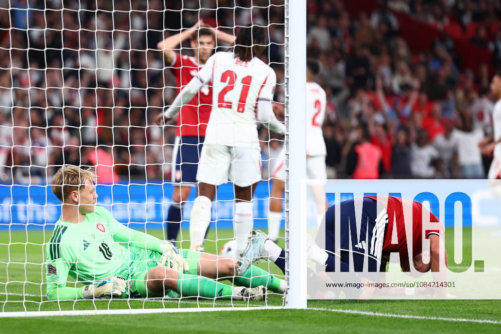 London, England, 6th October 2026. Vladimir Coufal of Czechia looks dejected after scoring an own goal to make it 1-0 during the England vs Czech Republic UEFA Nations League match at Wembley Stadium, London. Picture credit should read: Paul Terry Sportimage . SPI_021_PT_England__Czechia SPI-5055-0021