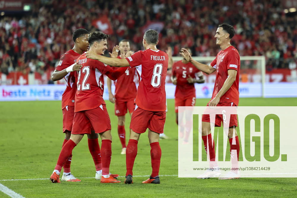 Torjubel Schweiz beim 1:0 durch Fabian Rieder (Schweiz, 22), Freude, Begeisterung, positive Emotionen, Torerfolg , Schweiz, UEFA , Nations League, Matchday 4, Schweiz vs. Nordmazedonien, 06.10.2026, Luzern Swissporarena Schweiz