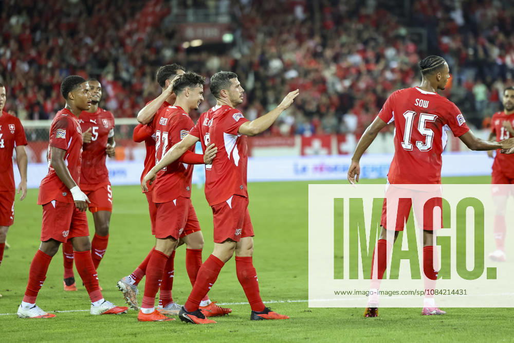 Torjubel Schweiz beim 1:0 durch Fabian Rieder (Schweiz, 22), Freude, Begeisterung, positive Emotionen, Torerfolg , Schweiz, UEFA , Nations League, Matchday 4, Schweiz vs. Nordmazedonien, 06.10.2026, Luzern Swissporarena Schweiz