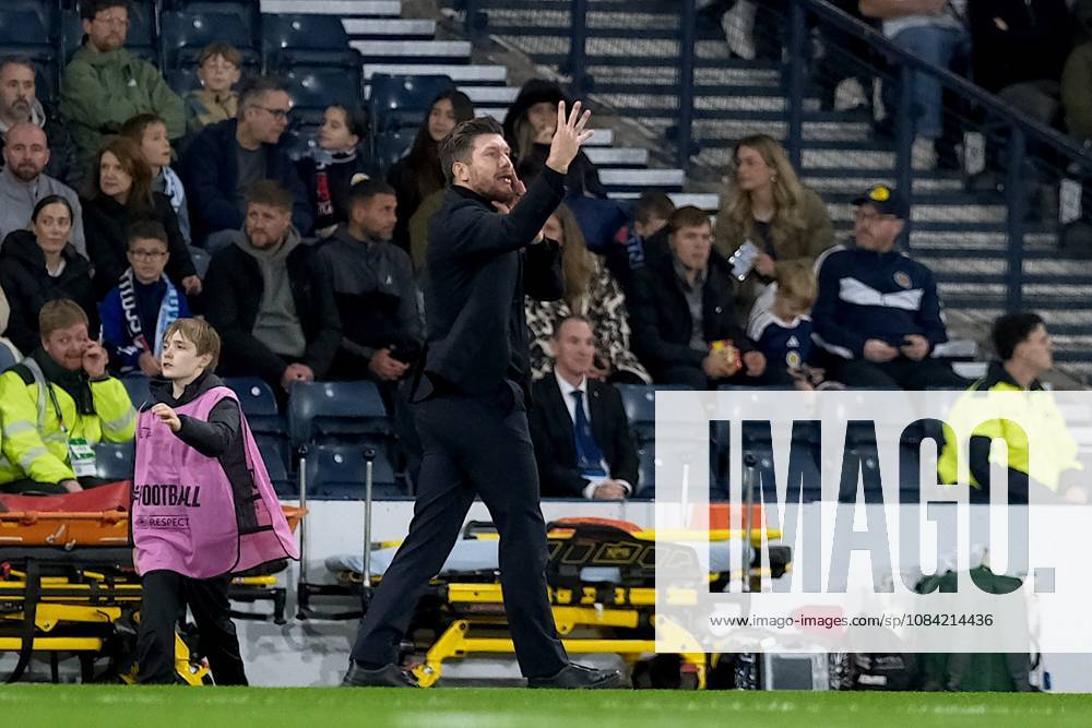 UK: Scotland v Slovenia, UEFA Nations League at Barclays Hampden, Glasgow, Scotland on 06 October 2026: Pictured: Scotland Coach Sebastien Pocognoli indicates he wants a back four Glasgow Barclays Hampden Scotland