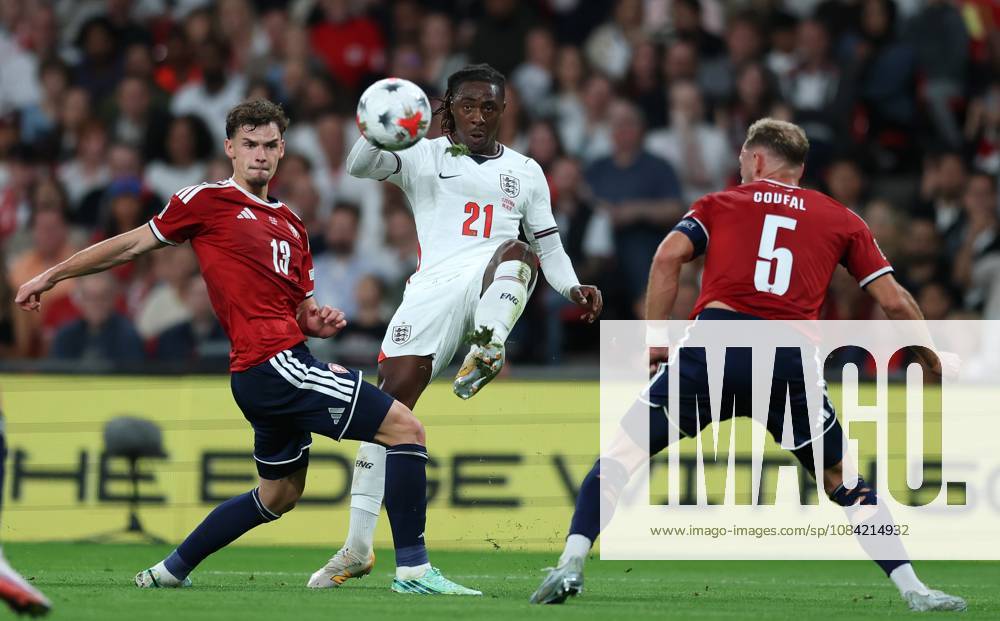 Eberechi Eze of England with Lukas Ambros of Czechia England v Czech Republic - UEFA Nations League - League A - Group 3. Football. Wembley Stadium, London, UK. 6 OCT 2026Wembley Wembley Stadium LONDON United Kingdom