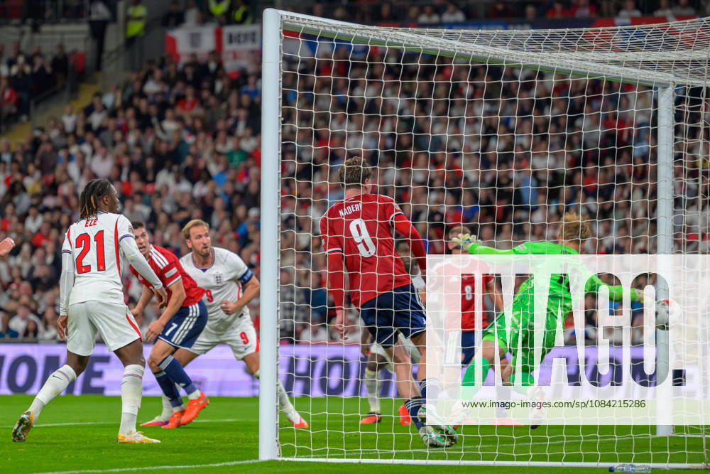 LONDON, ENGLAND OCTOBER 06 - Harry Kane of England scores the team s third goal to make score 3-0 during the UEFA Nations League game between England and Czechia at Wembley Stadium on October 06, 2026 in London, England. (Photo by Keeran Marquis Sports Press Photo)