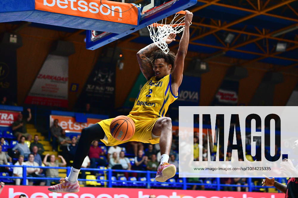 FIBA Basketball Champions League, Peristeri Betsson vs BMA365 Bamberg Baskets - Tytan Anderson of Peristeri Betsson in action during the FIBA Basketball Champions League regular season basketball match between Peristeri Betsson vs BMA365 Bamberg Baskets in Athens, Greece, 6 October 2026. IMAGO ONE INCH PRODUCTIONS ATHENS Greece