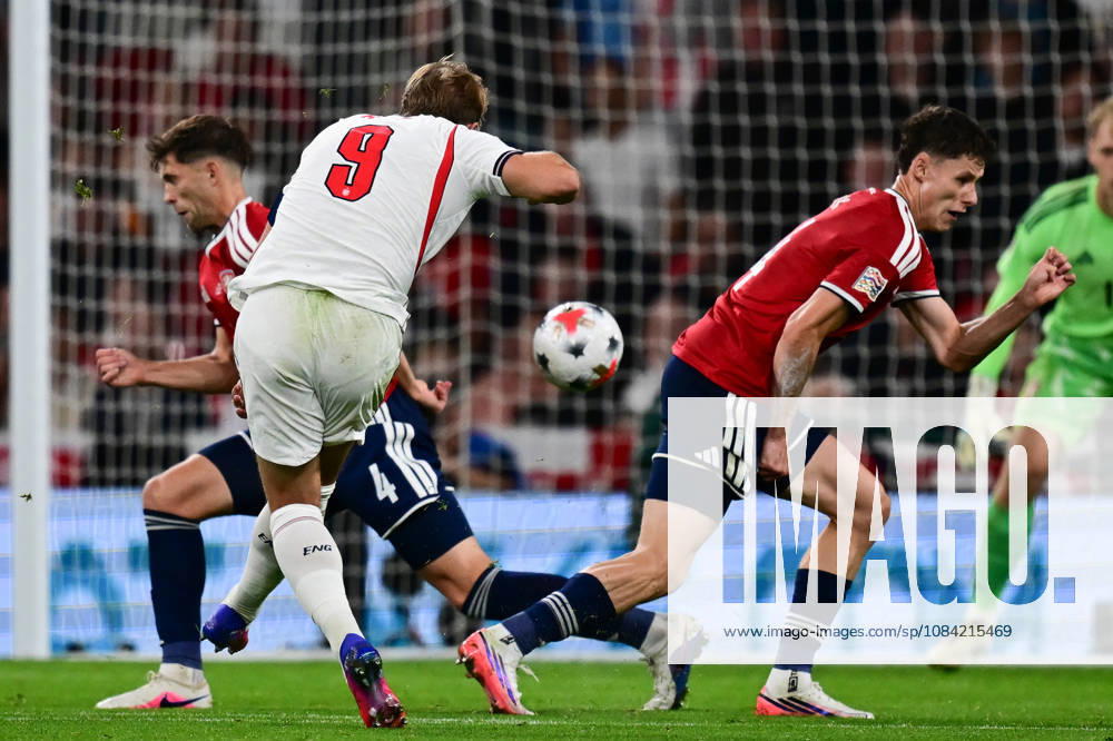 England v Czechia, UEFA Nations League England forward Harry Kane (9) takes a shot at goal during the UEFA Nations League match between England and Czechia at Wembley Stadium, London, UK on 6 October 2026. London Wembley Stadium Greater London UK Editorial use only ,