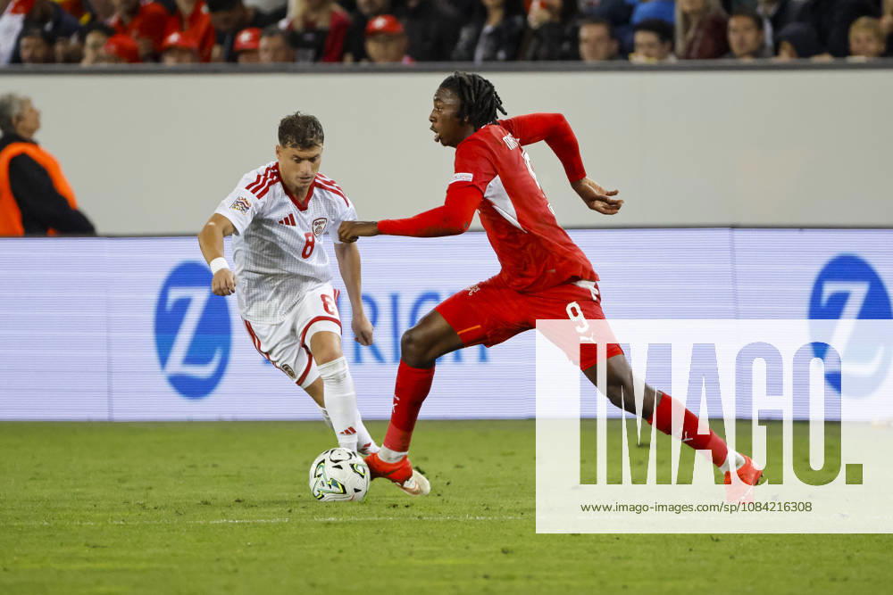 Ezgjan Alioski (Nordmazedonien, 08) und Johan Manzambi (Schweiz, 09) im Laufduell , Schweiz, UEFA , Nations League, Matchday 4, Schweiz vs. Nordmazedonien, 06.10.2026, Luzern Swissporarena Schweiz
